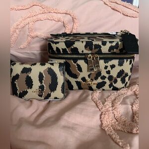 🖤💛🤎COACH LEOPARD🐆PRINT COSMETIC BAG w/MATCHING WALLET🤯